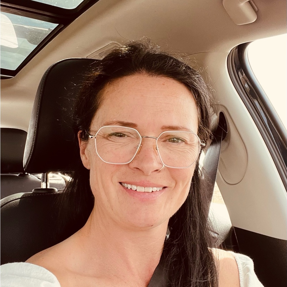 Meet your Posher, Sharla